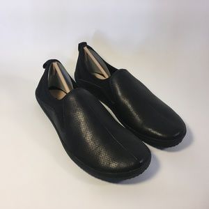 NEW Vivobarefoot Slyde + Insoles